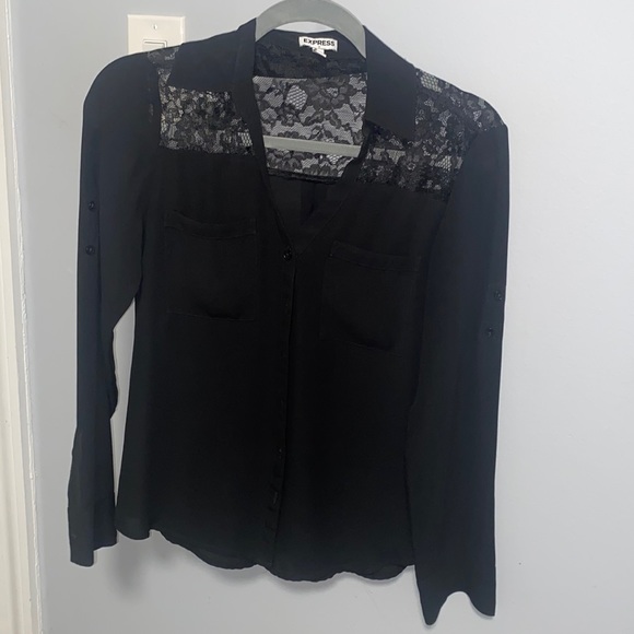 Beautiful casual blouses, I love this kind of blouses from express. - Picture 5 of 6